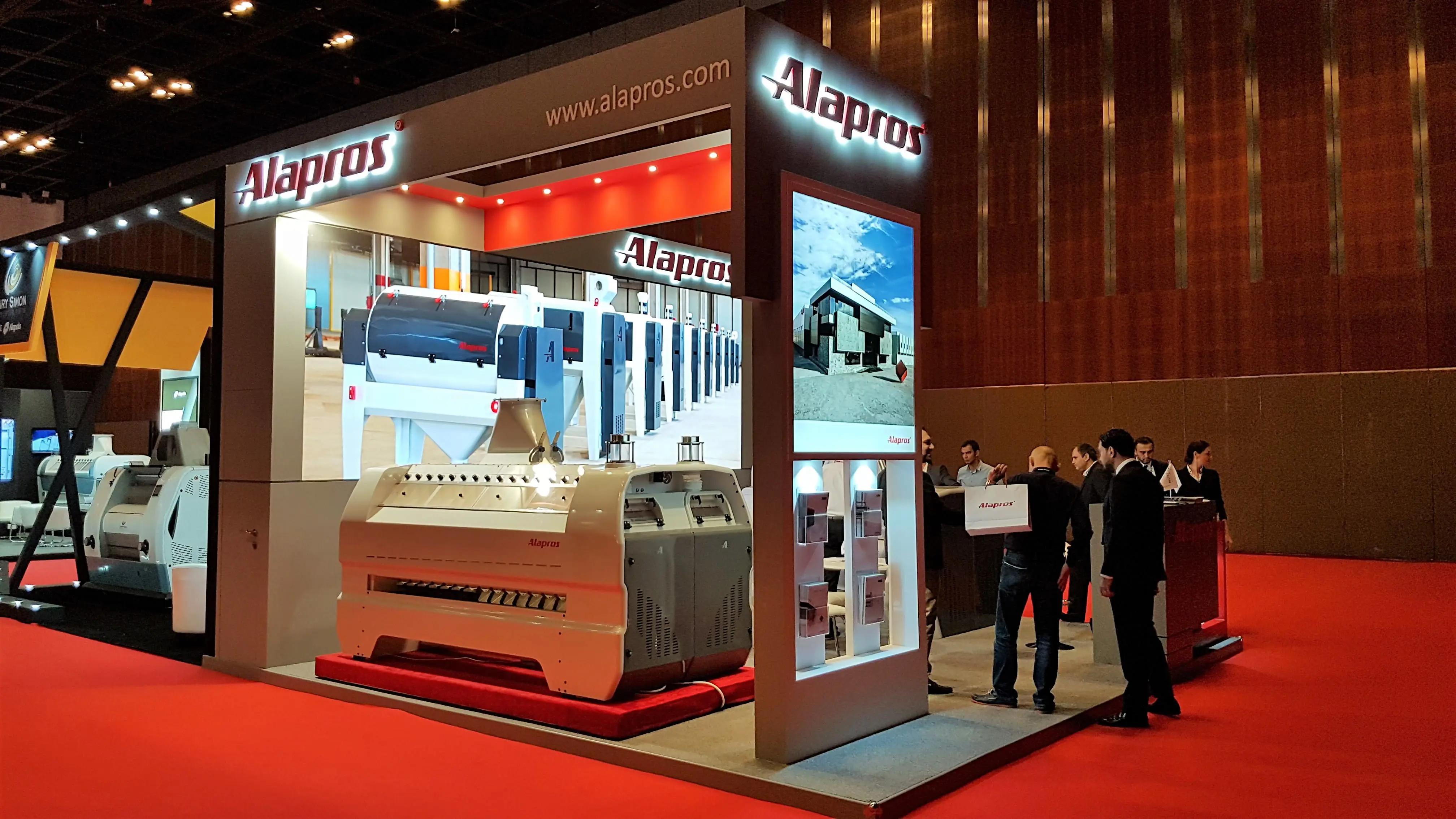 IAOM MEA Alapros Makine Stand